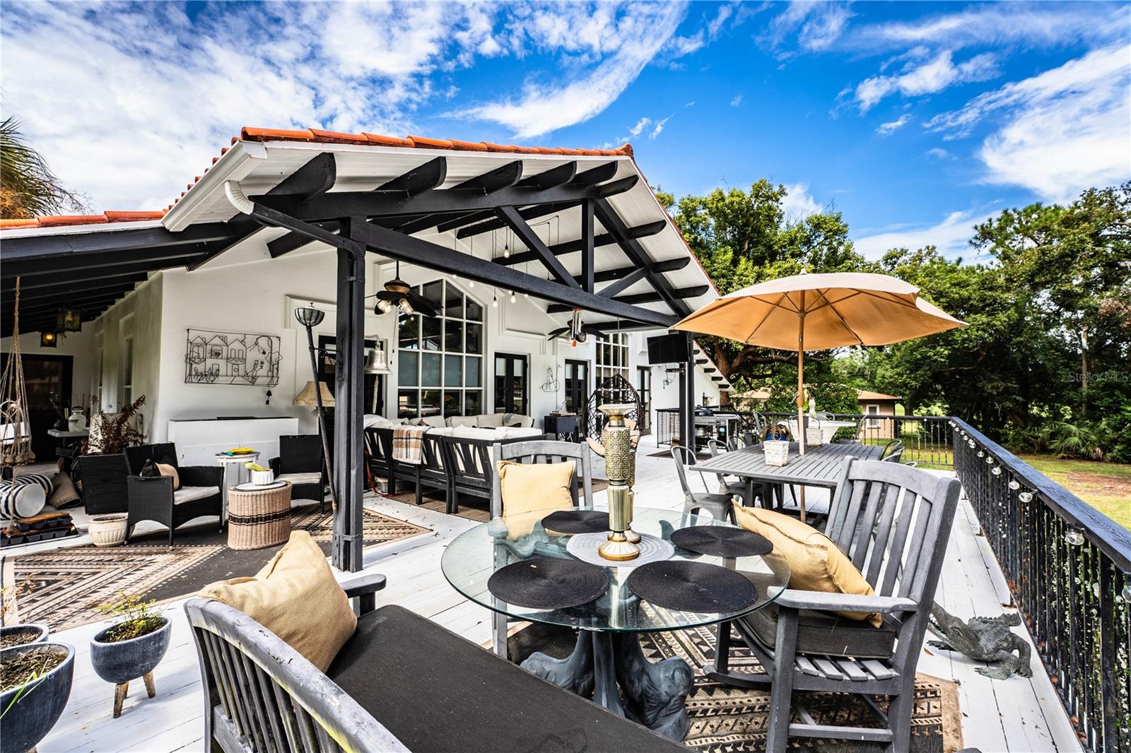 Image 75 of 78 For 421 Lone Palm Drive