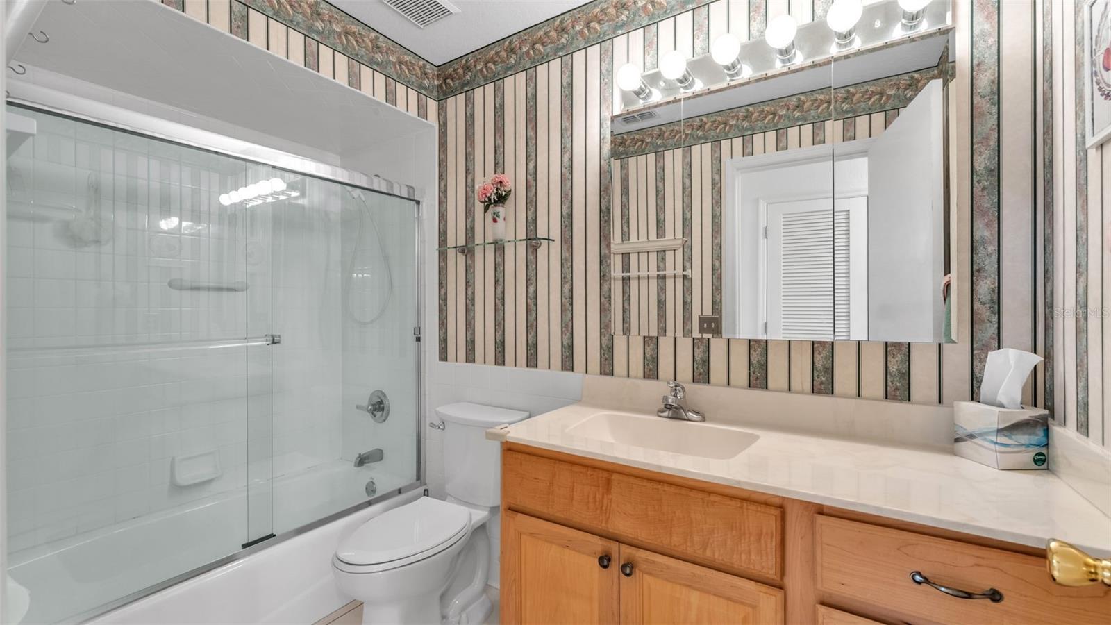 Image 20 of 21 For 1504 Oakview Circle Se