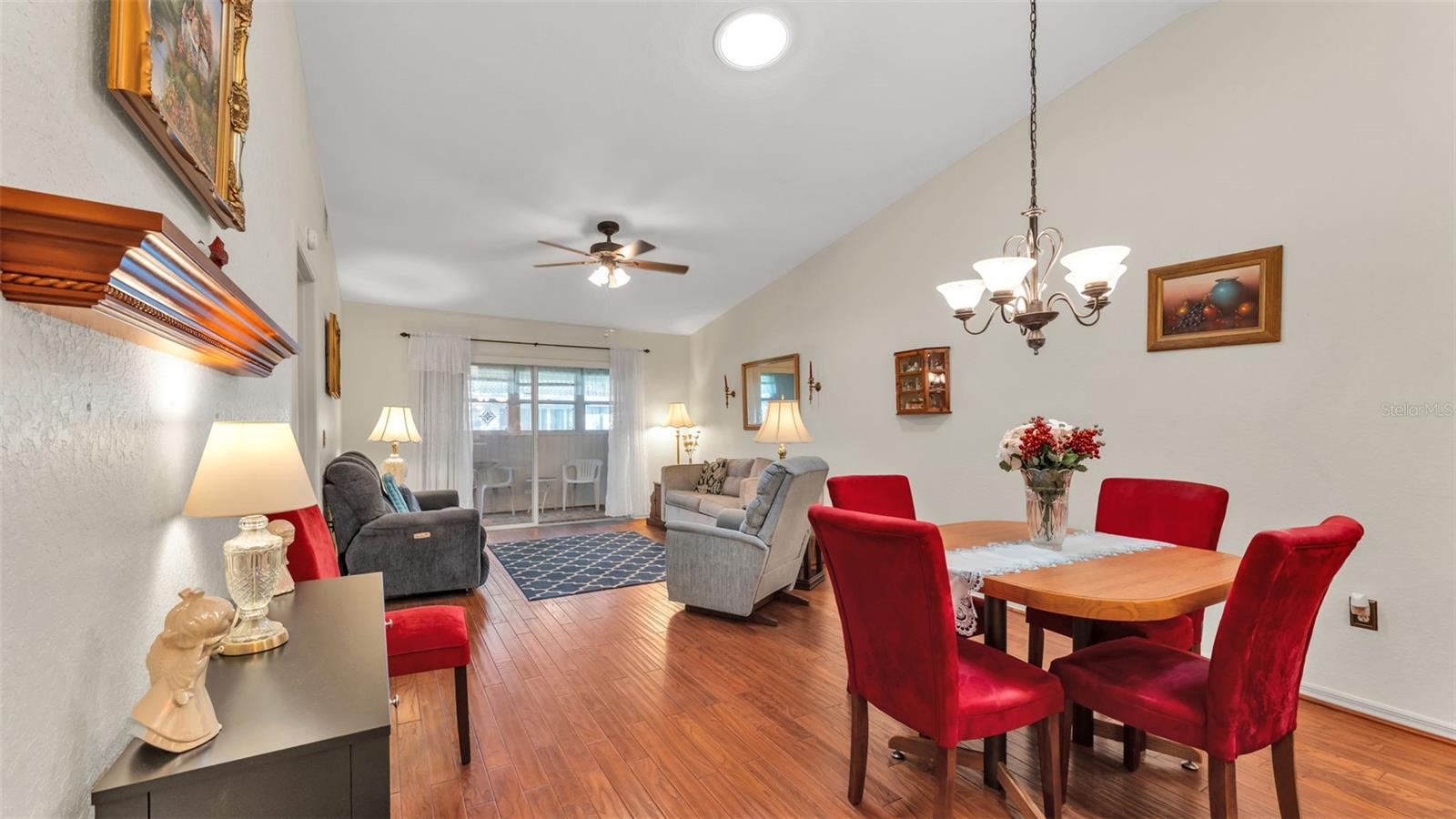 Image 5 of 21 For 1504 Oakview Circle Se