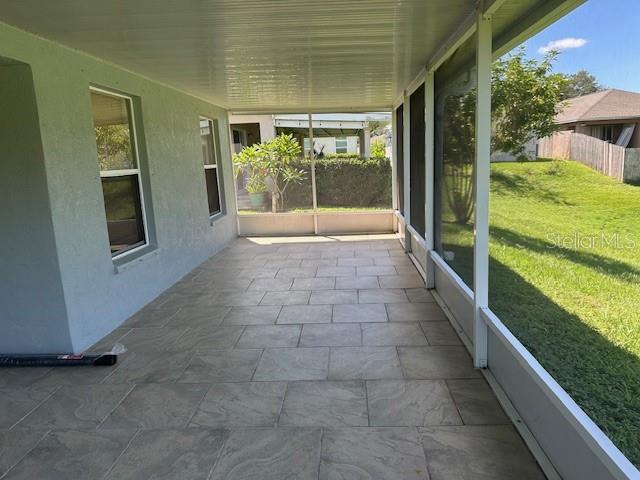 Image 4 of 27 For 546 Lindsay Anne Court