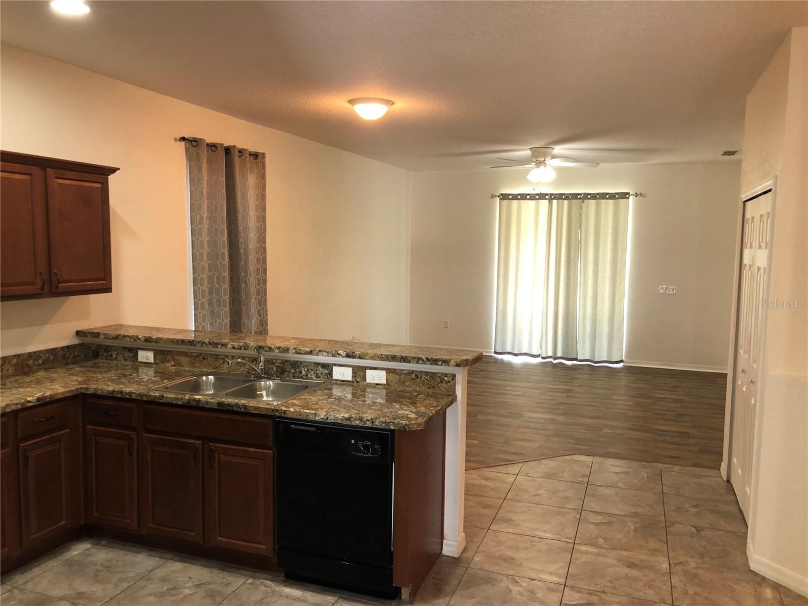 Image 4 of 13 For 856 Krenson Woods Lane