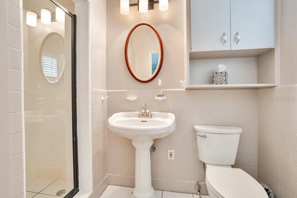 Image 32 of 48 For 414 Eunice Road