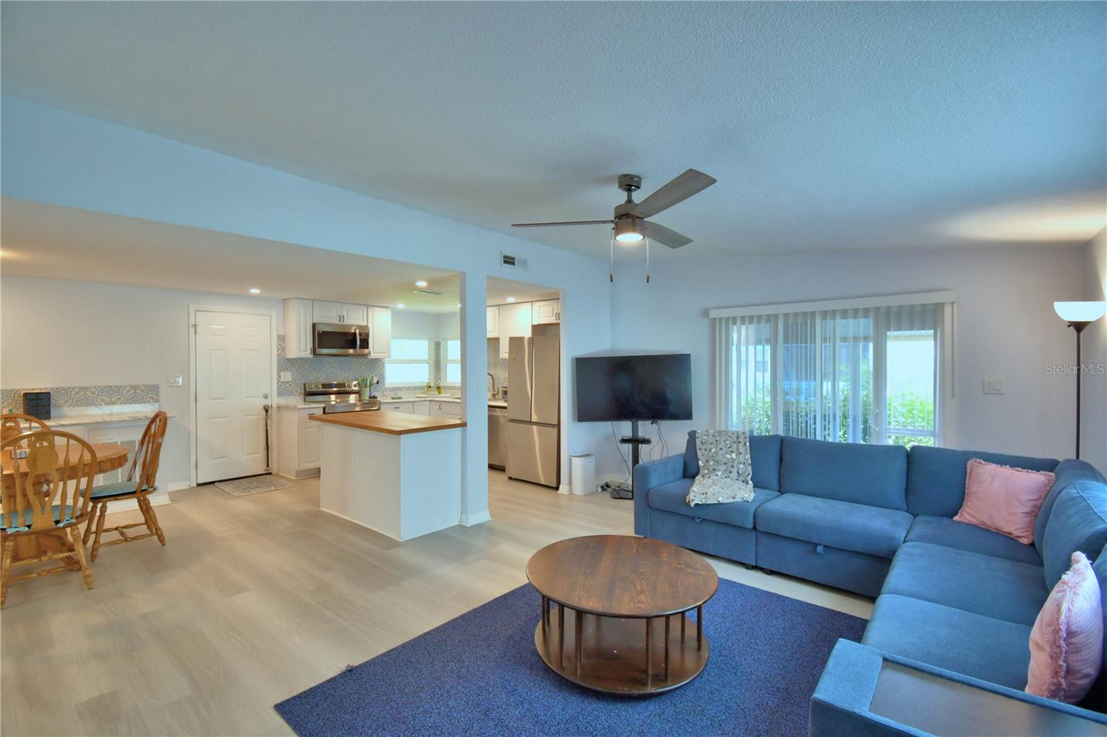 Image 15 of 50 For 4816 Goldenview Lane