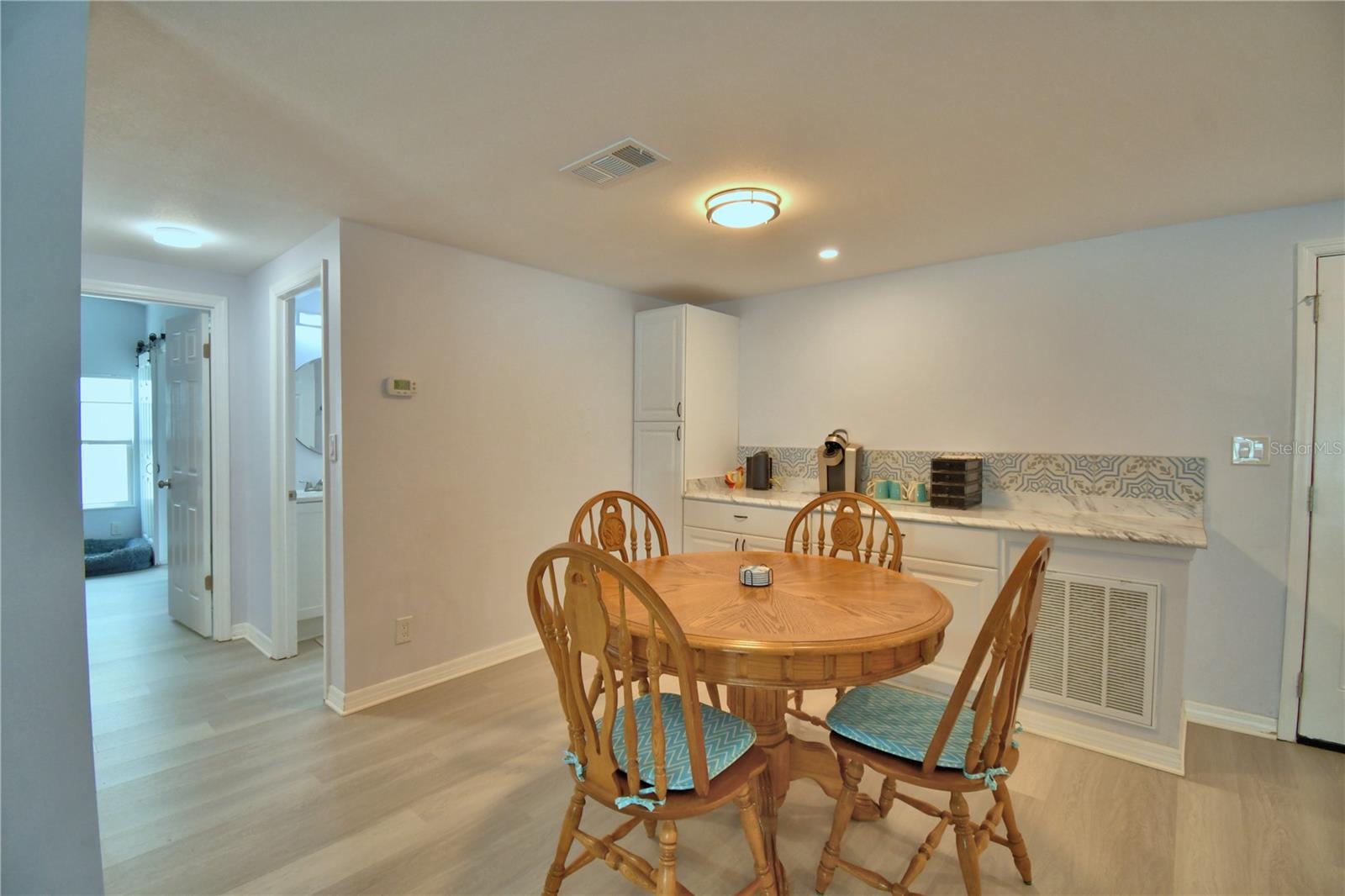Image 17 of 50 For 4816 Goldenview Lane