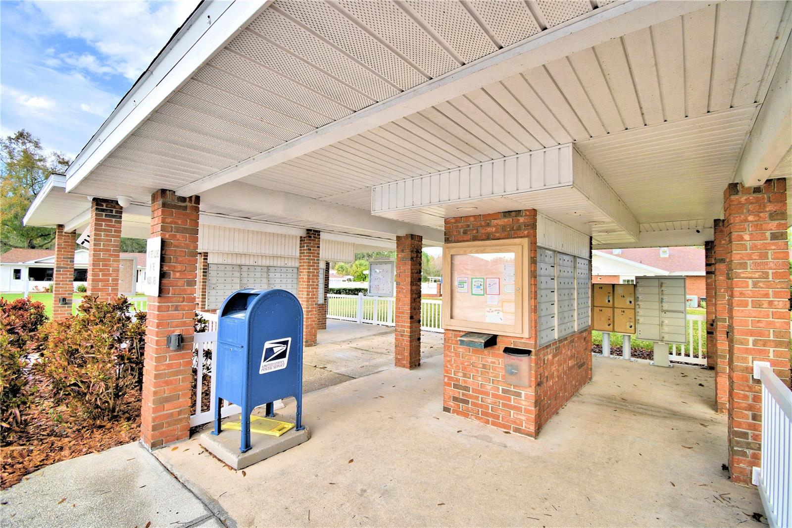 Image 45 of 50 For 4816 Goldenview Lane