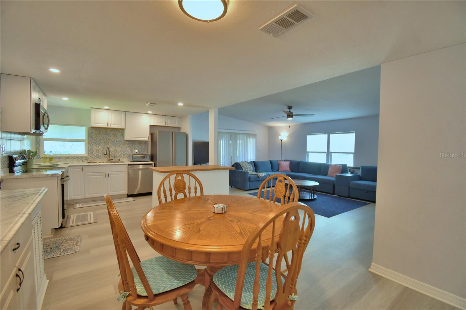 Image 8 of 50 For 4816 Goldenview Lane