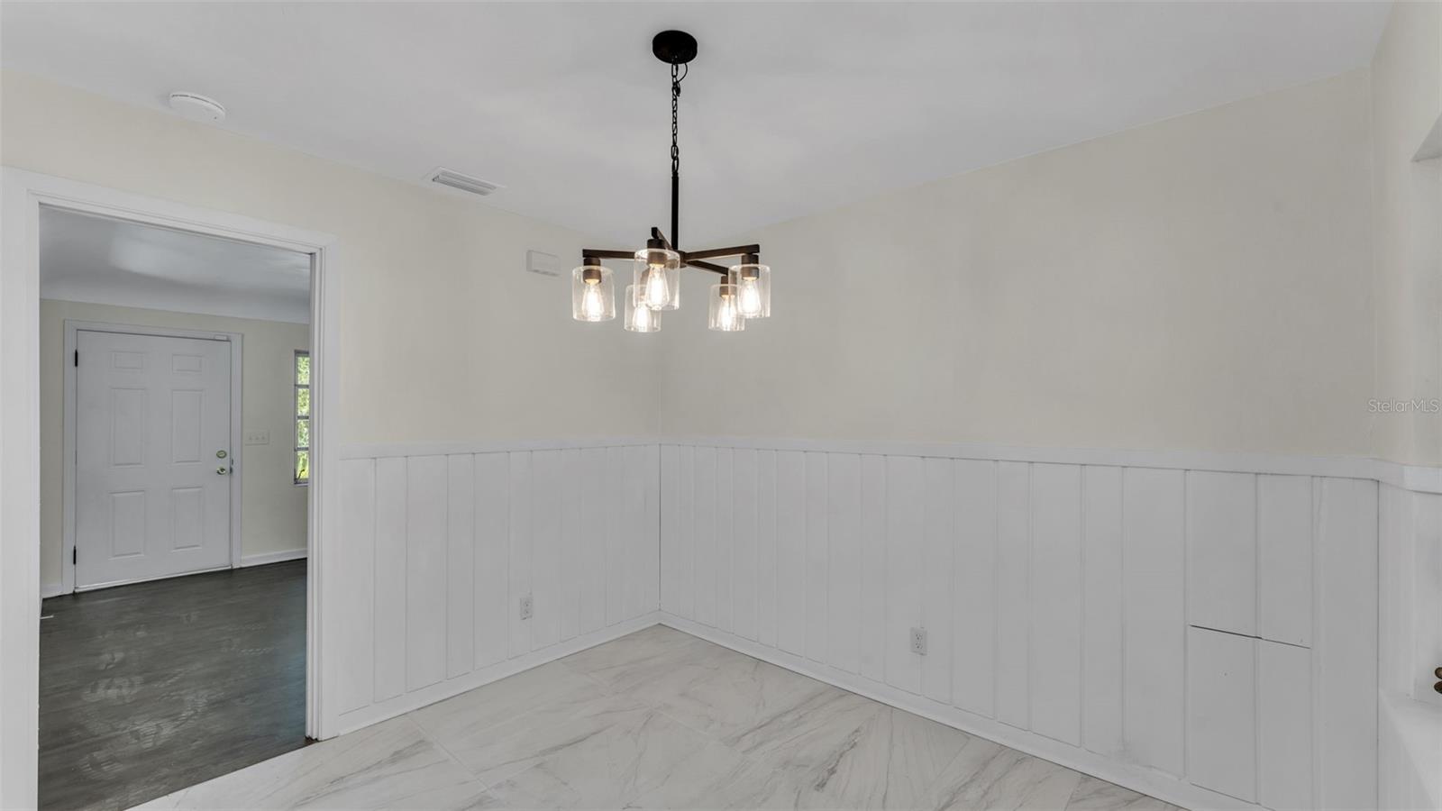 Image 11 of 31 For 1128 Olive Street