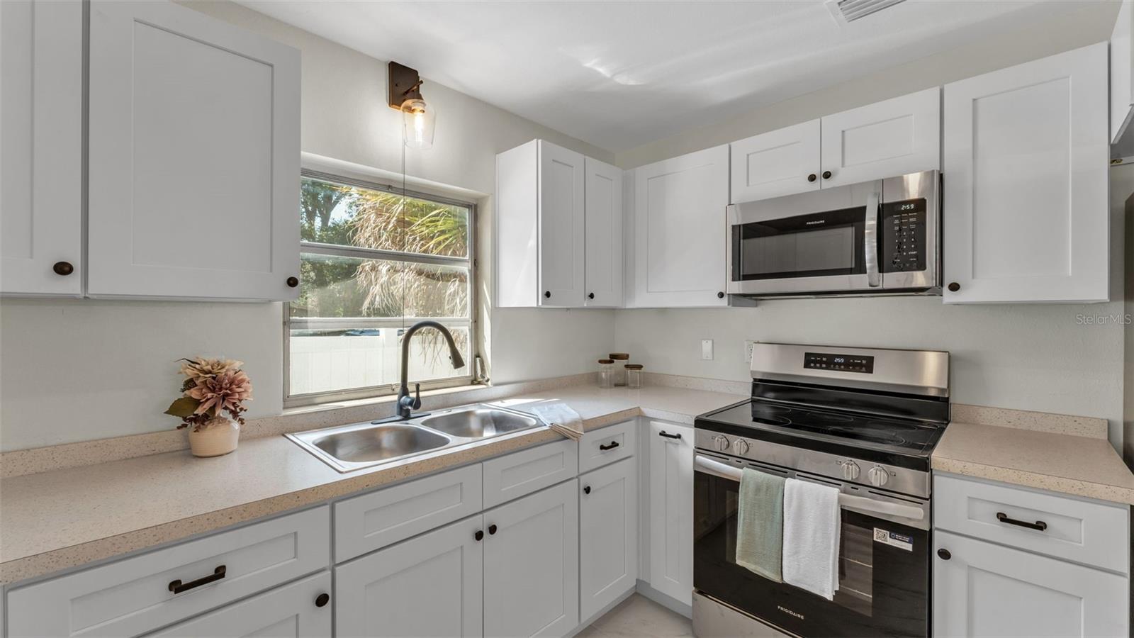 Image 15 of 31 For 1128 Olive Street