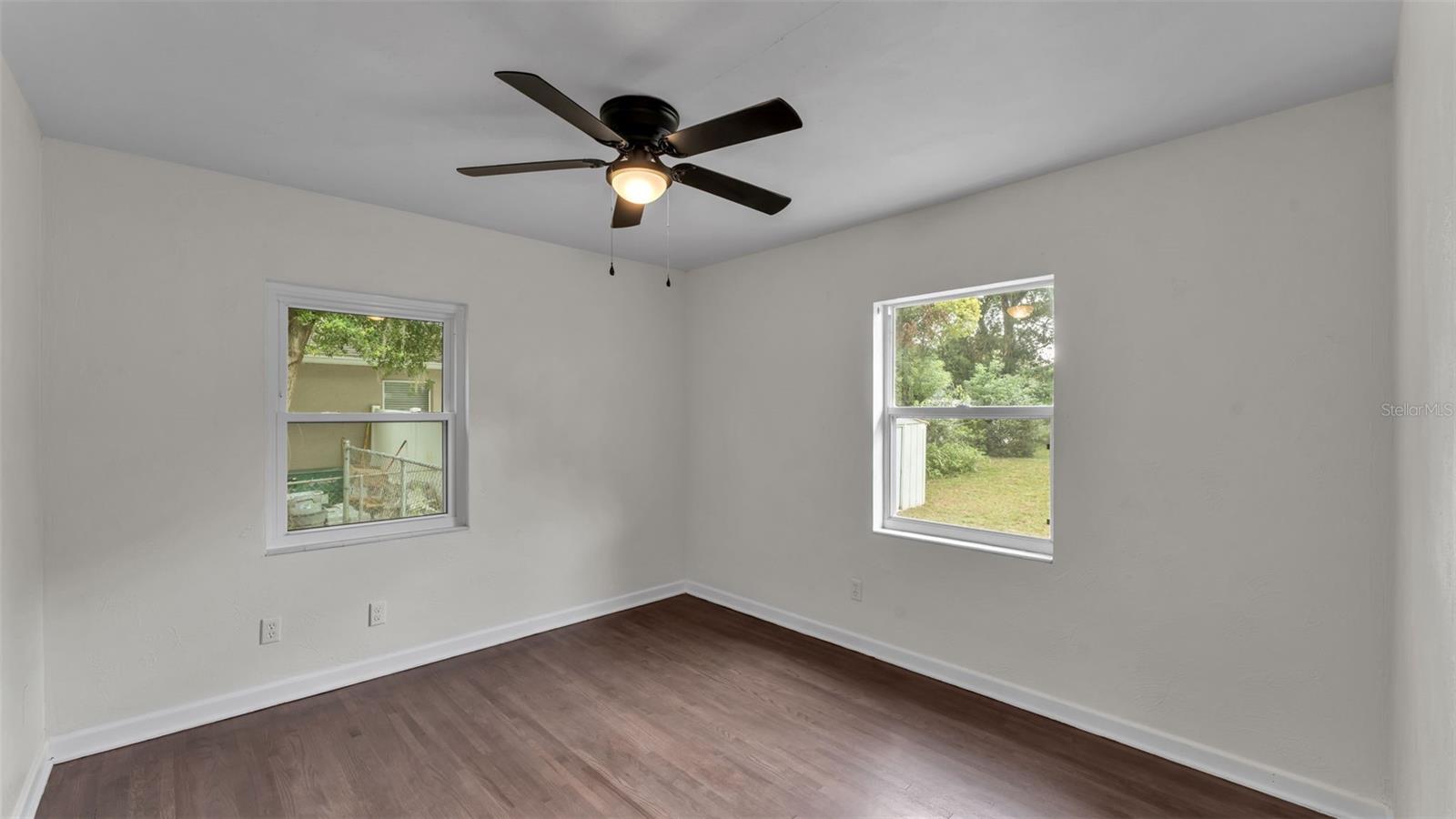 Image 20 of 31 For 1128 Olive Street