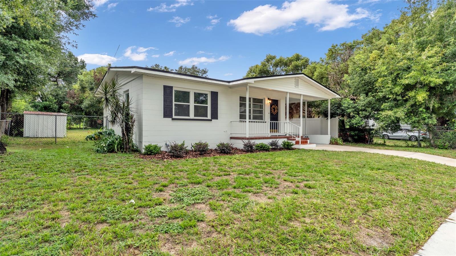 Image 3 of 31 For 1128 Olive Street