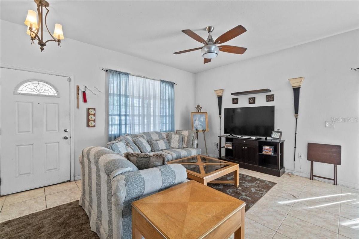 Image 4 of 45 For 3108 Crest Avenue
