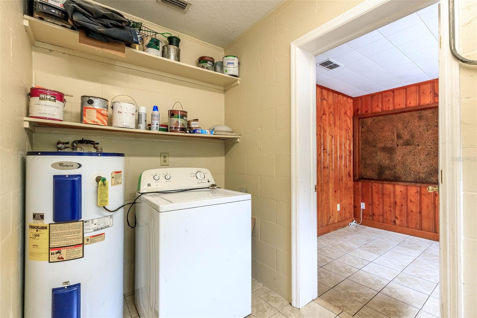 Image 16 of 34 For 2602 Sunshine Drive N