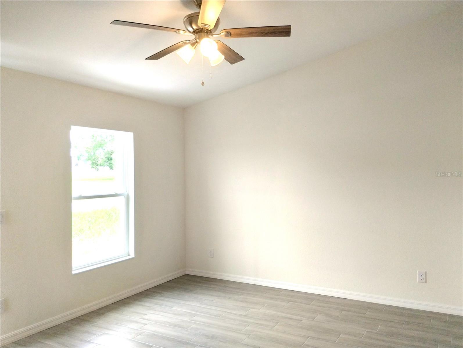 Image 3 of 9 For 798 Avenue L