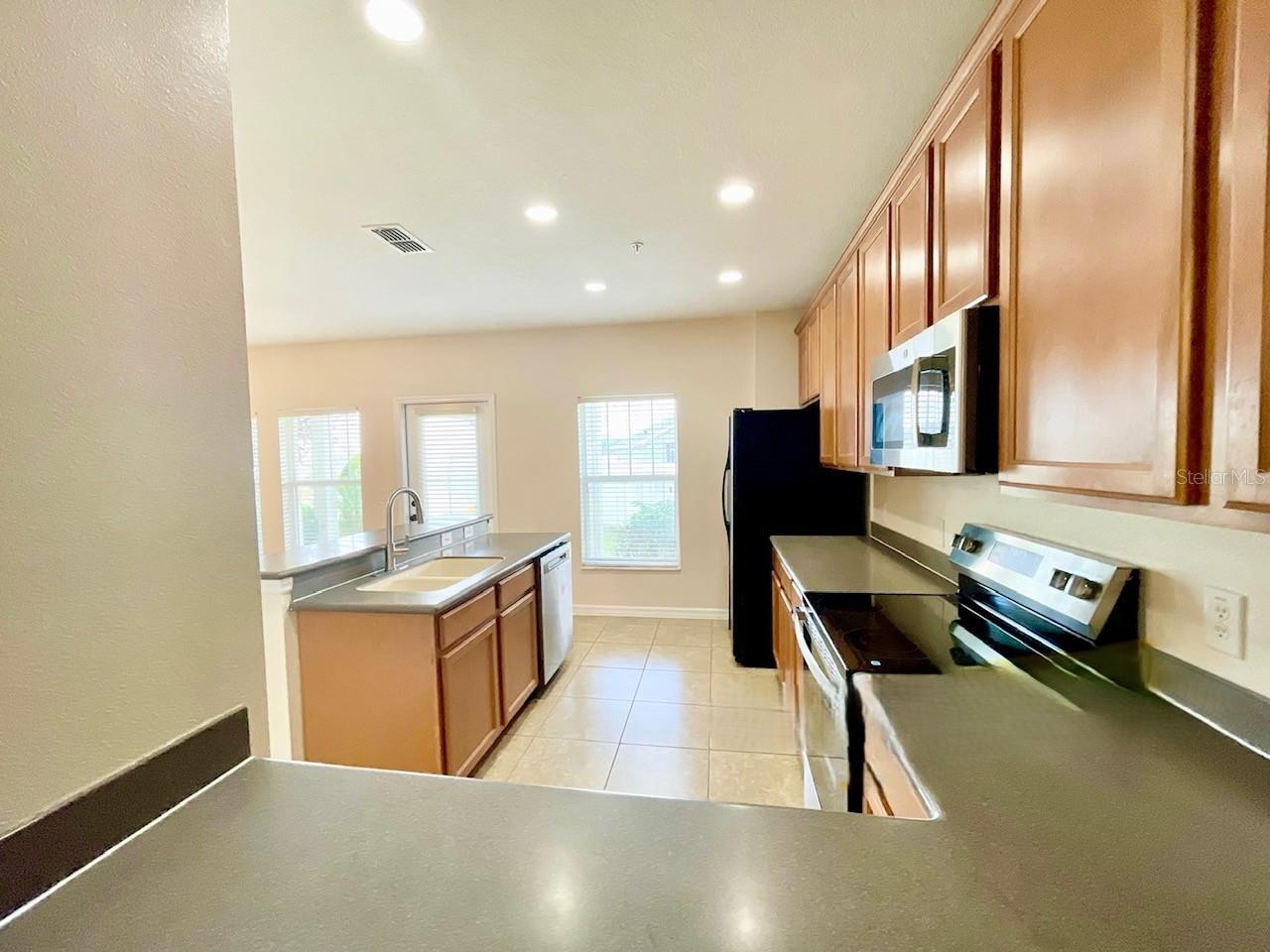 Image 10 of 43 For 2044 Cypress Bay Boulevard
