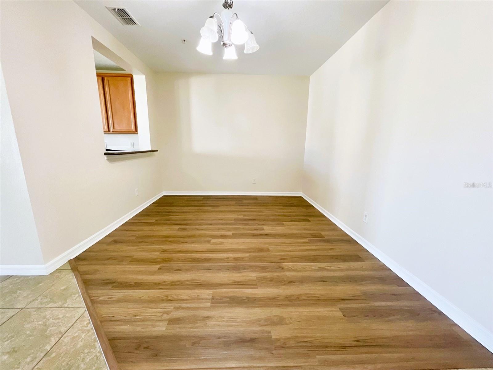 Image 17 of 43 For 2044 Cypress Bay Boulevard
