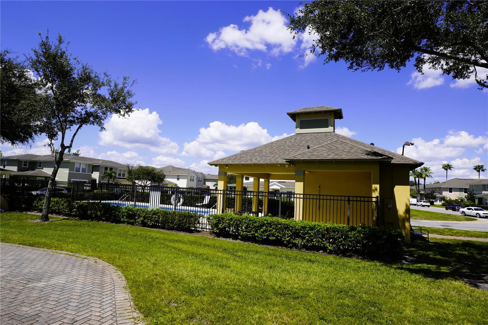 Image 38 of 43 For 2044 Cypress Bay Boulevard