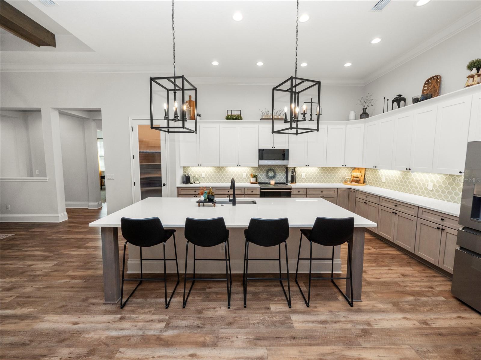 Image 19 of 95 For 8287 Cypress Trace Boulevard