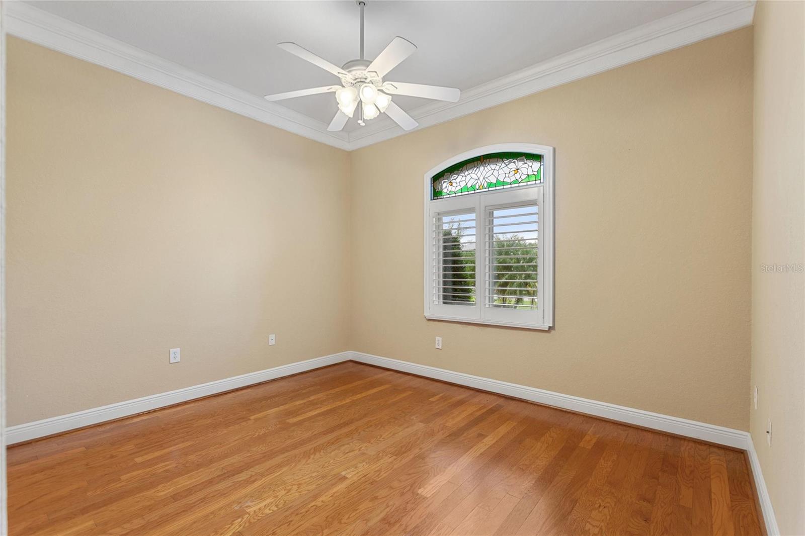 Image 32 of 63 For 421 Travelers Drive