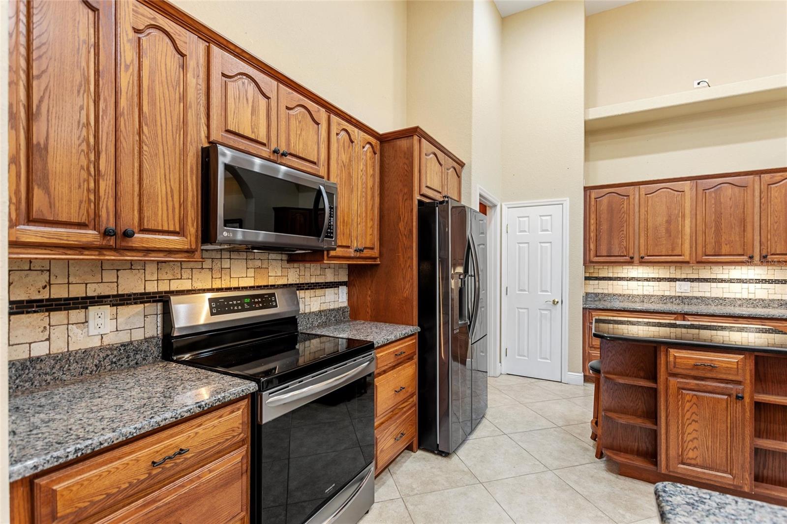 Image 40 of 63 For 421 Travelers Drive