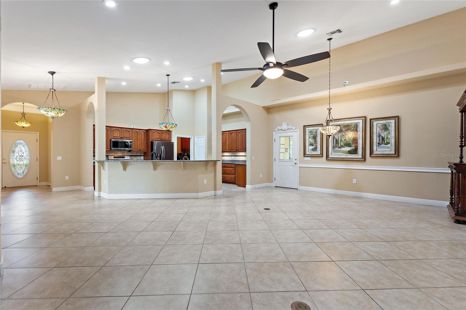 Image 47 of 63 For 421 Travelers Drive