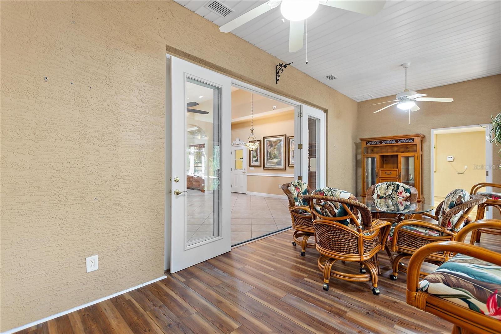 Image 53 of 63 For 421 Travelers Drive