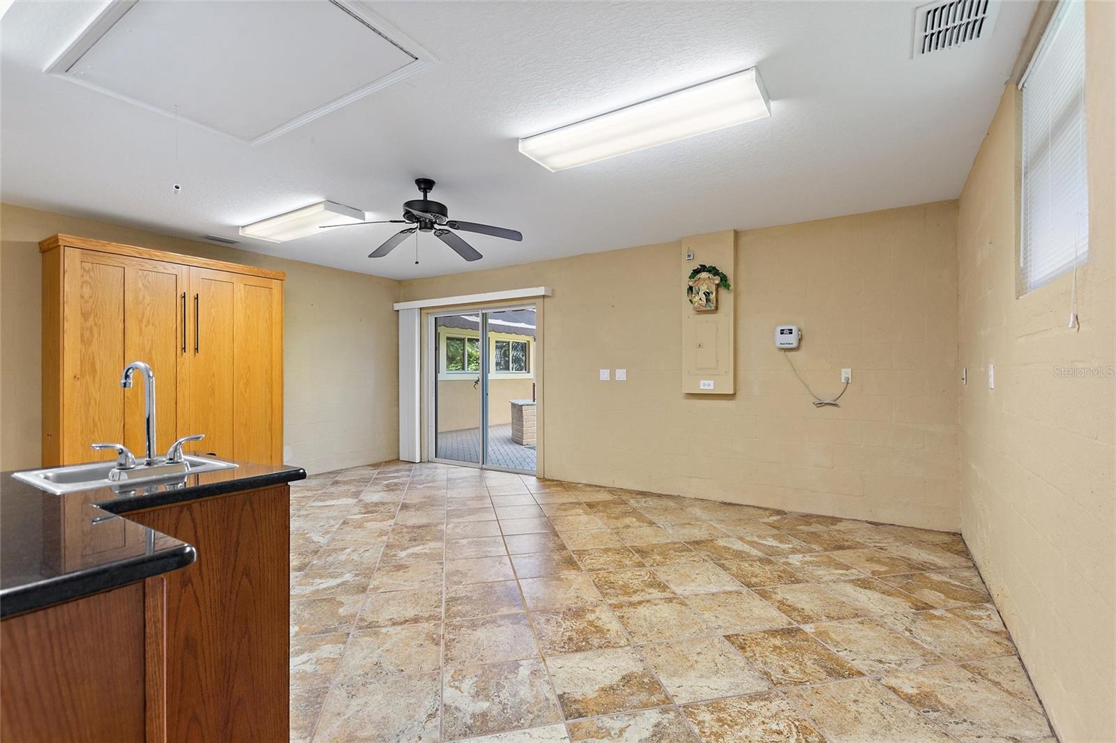 Image 55 of 63 For 421 Travelers Drive