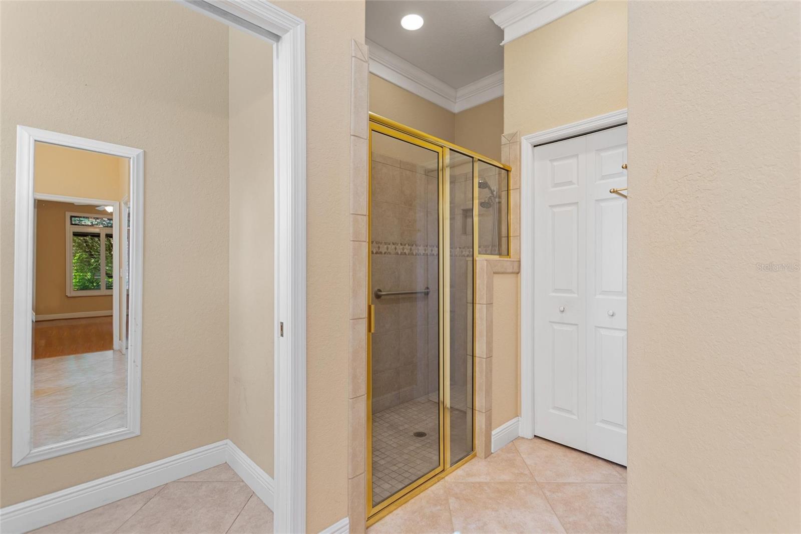 Image 63 of 63 For 421 Travelers Drive