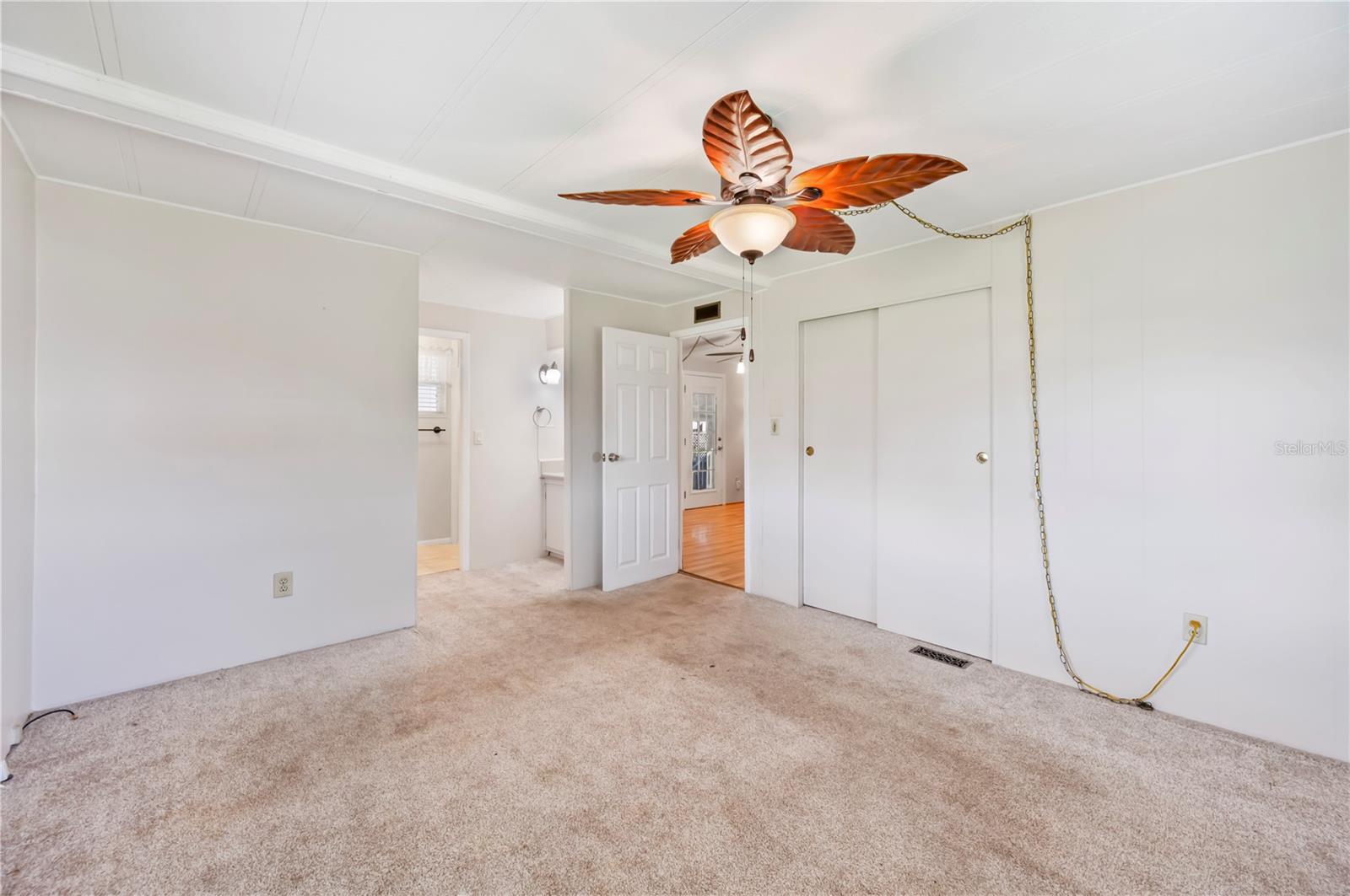 Image 9 of 19 For 1610 Reynolds Road 117