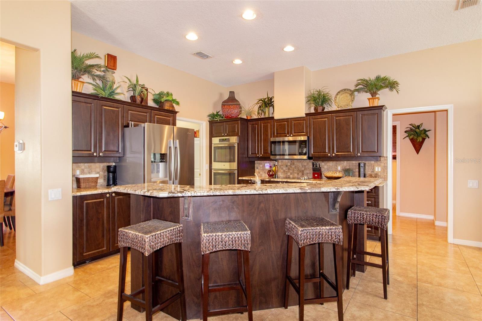 Image 20 of 44 For 4435 Fairway Oaks Dr