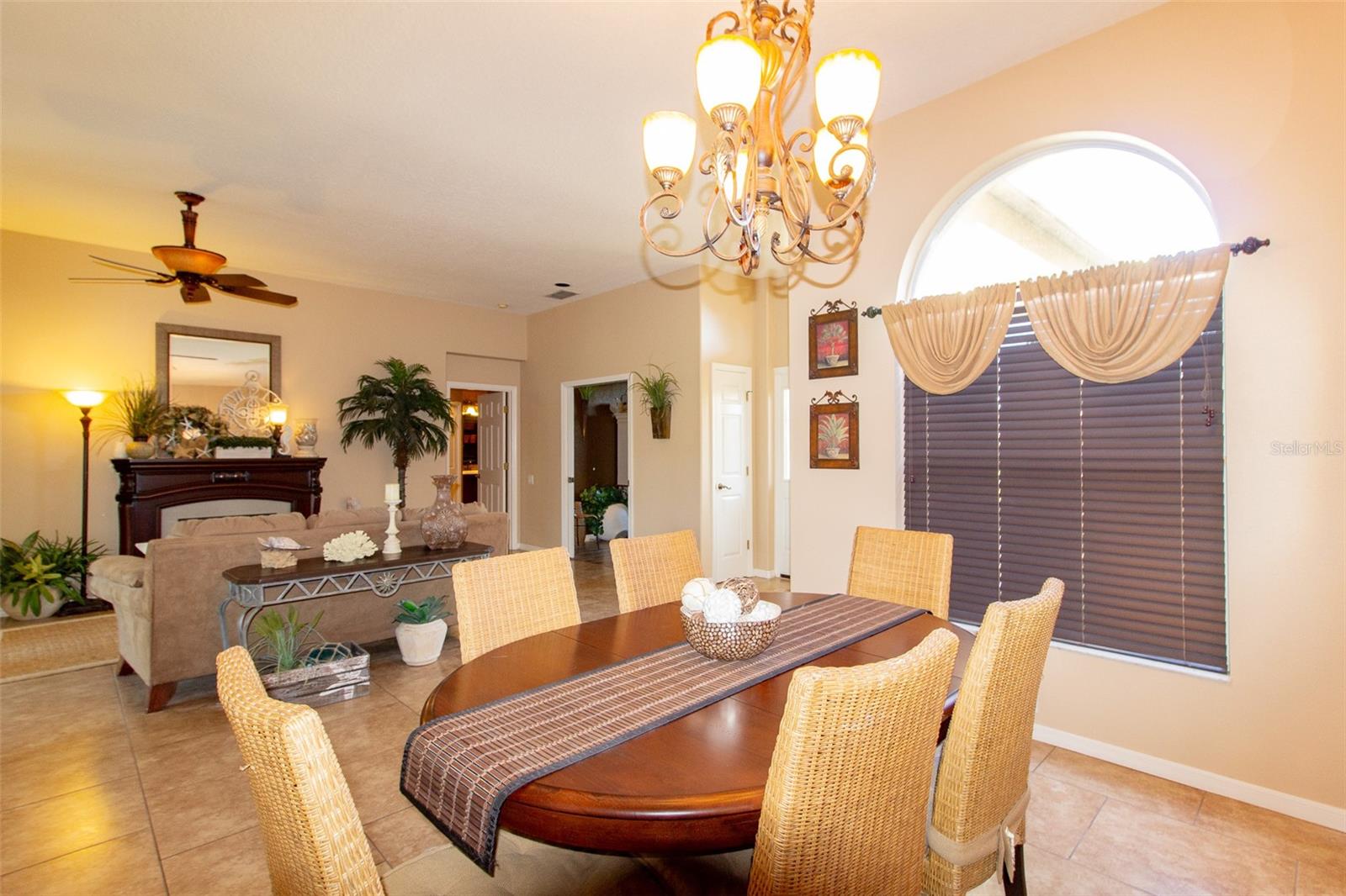 Image 30 of 44 For 4435 Fairway Oaks Dr