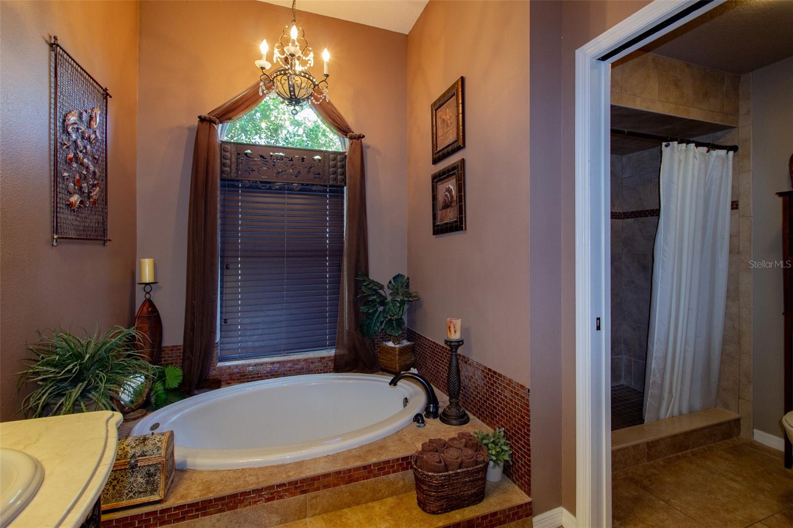 Image 35 of 44 For 4435 Fairway Oaks Dr