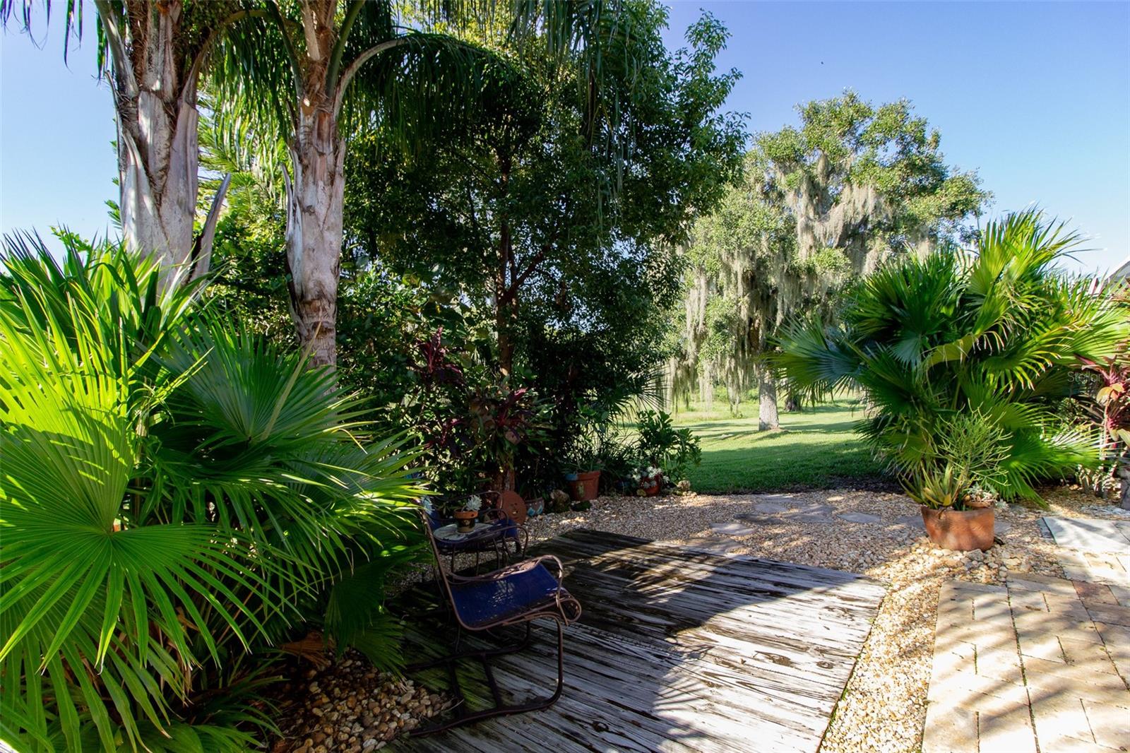 Image 8 of 44 For 4435 Fairway Oaks Dr
