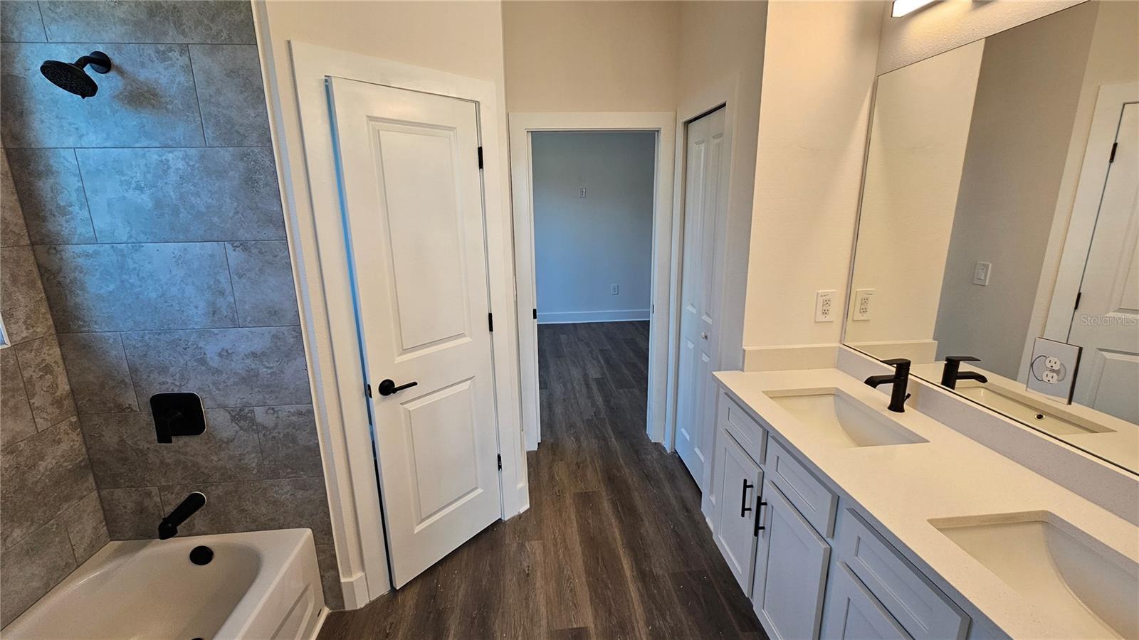 Image 14 of 24 For 15100 Chinook Way