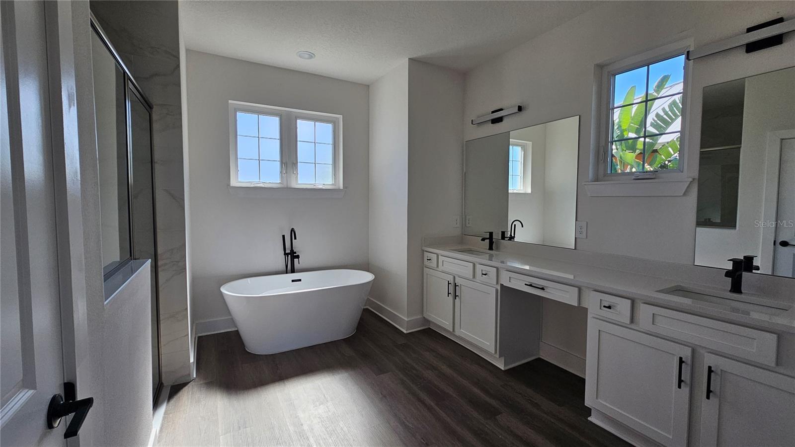 Image 16 of 24 For 15100 Chinook Way