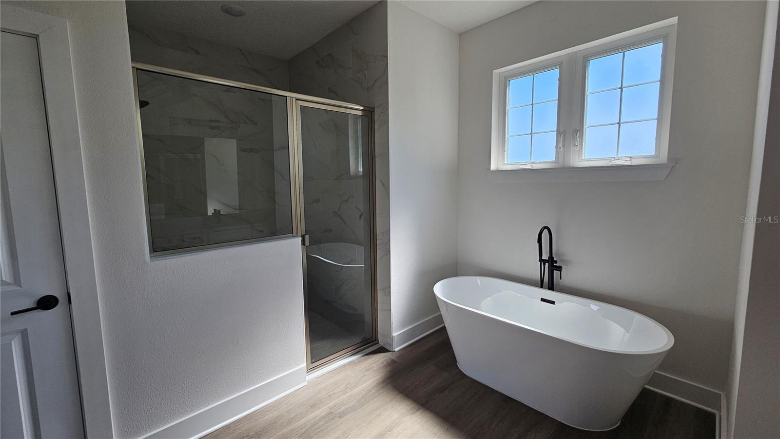 Image 17 of 24 For 15100 Chinook Way