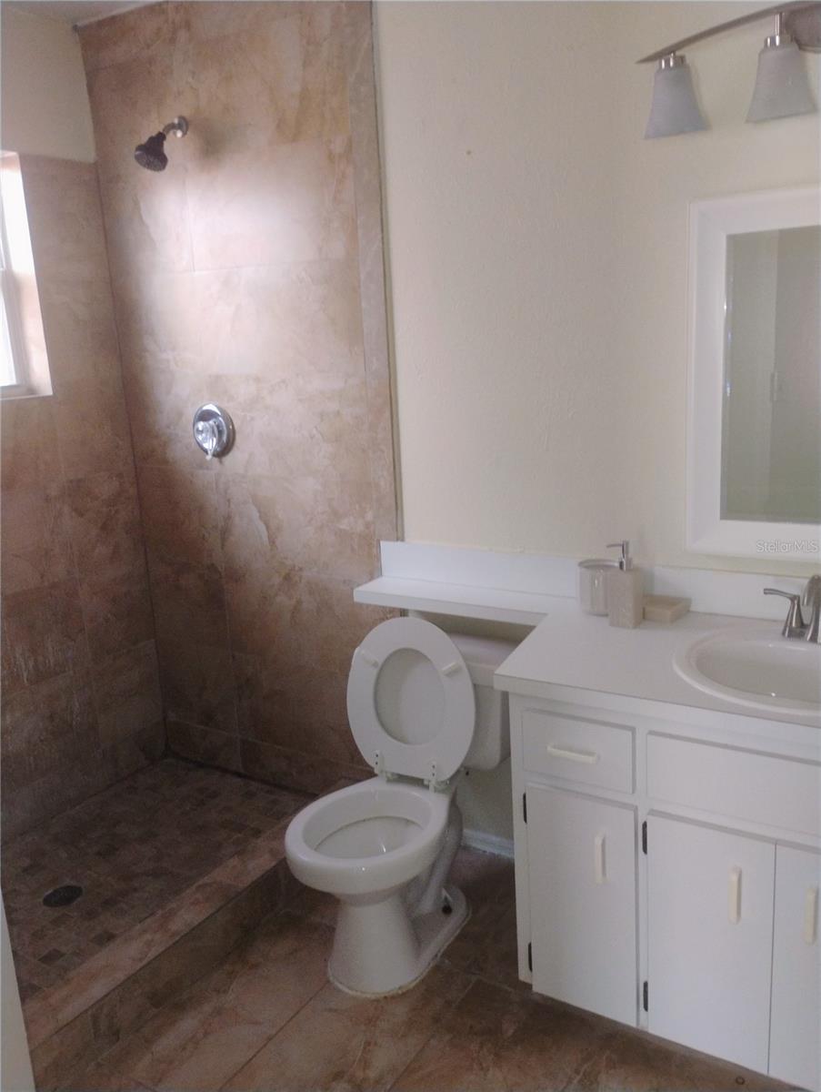 Image 7 of 8 For 2113 Hatteras