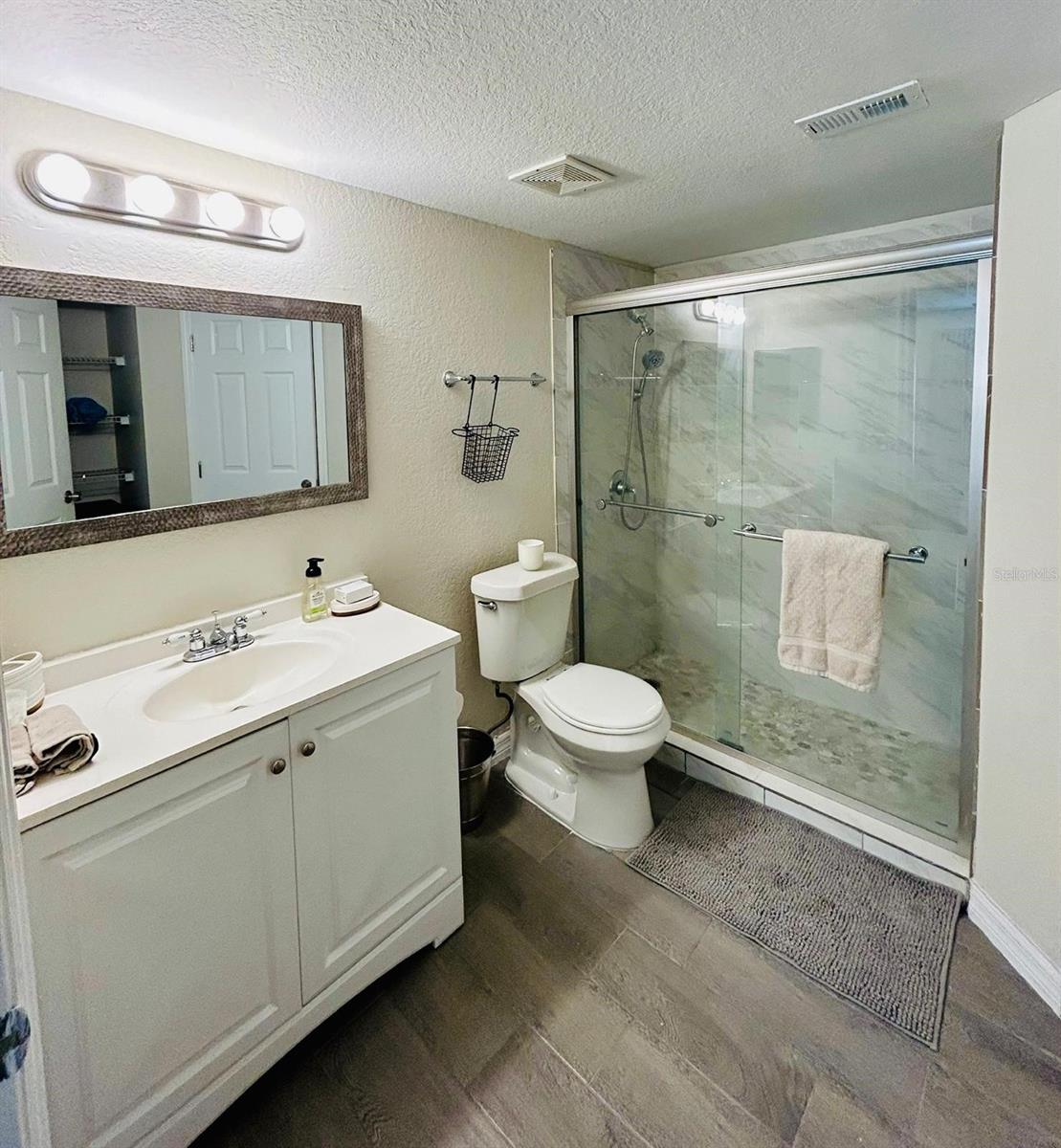 Image 5 of 12 For 2204 Key West Court 516