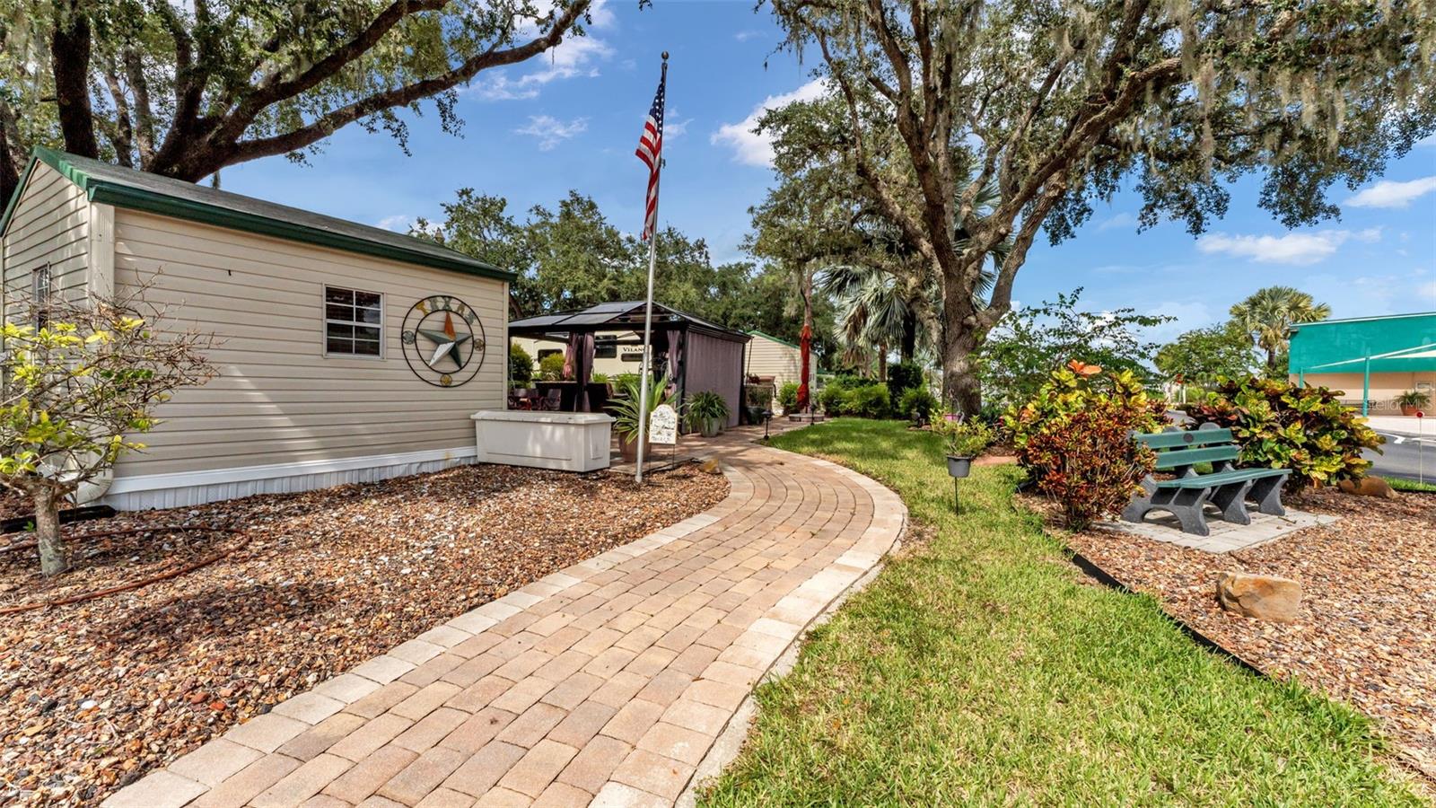 Image 13 of 27 For 16357 Cherry Tree Court