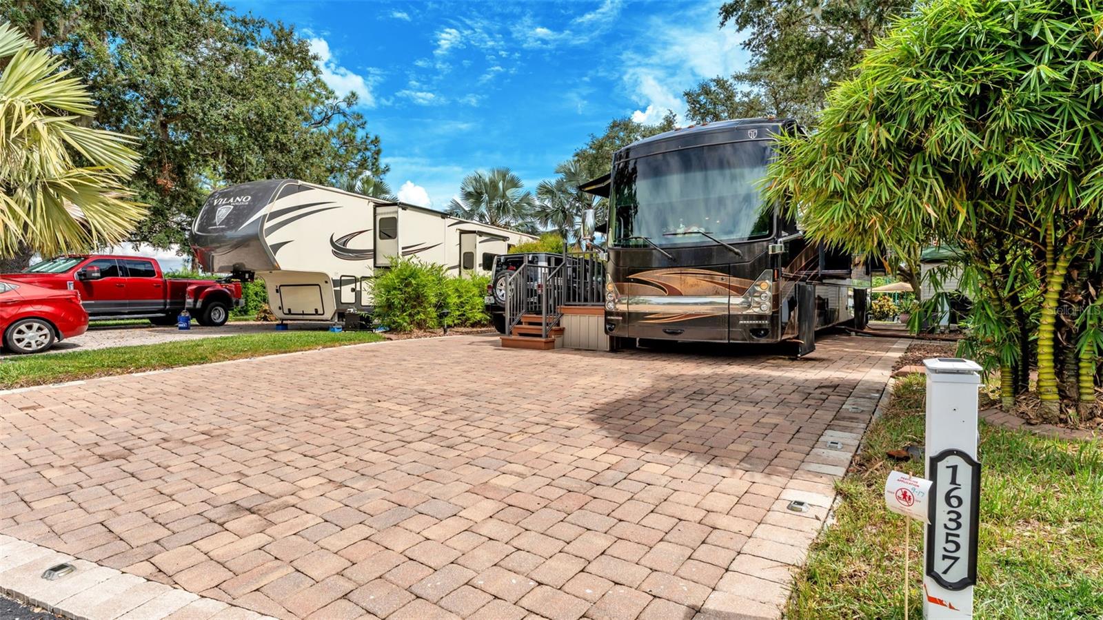 Image 5 of 27 For 16357 Cherry Tree Court