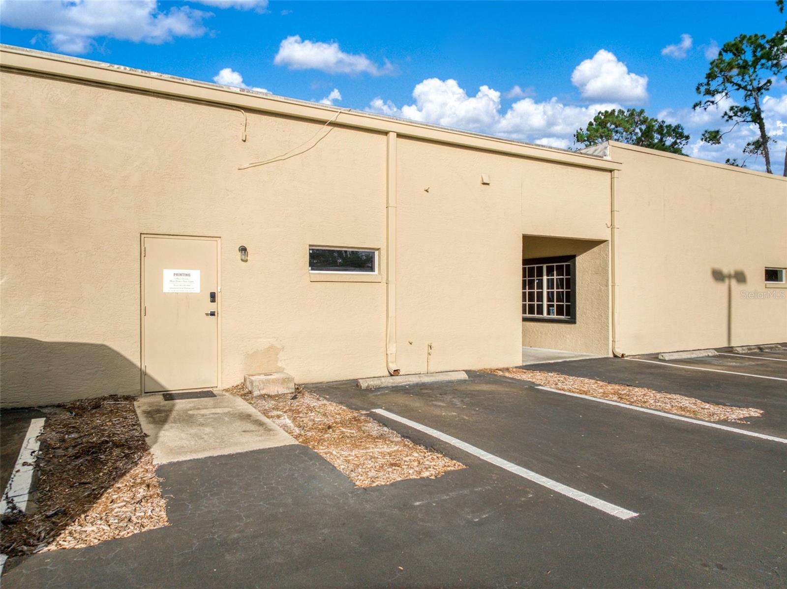 Image 12 of 50 For 33 Ryant Boulevard