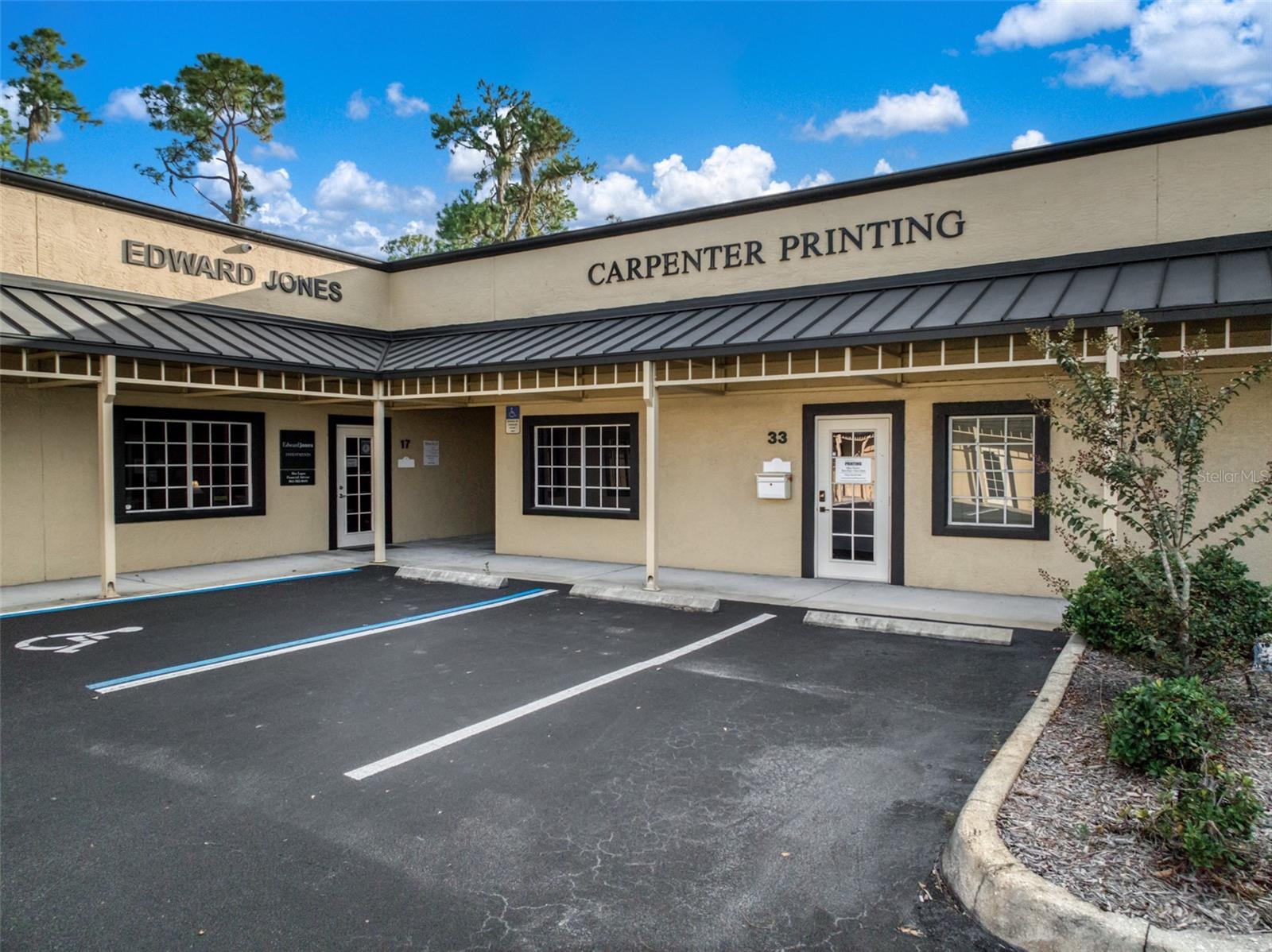 Image 14 of 50 For 33 Ryant Boulevard