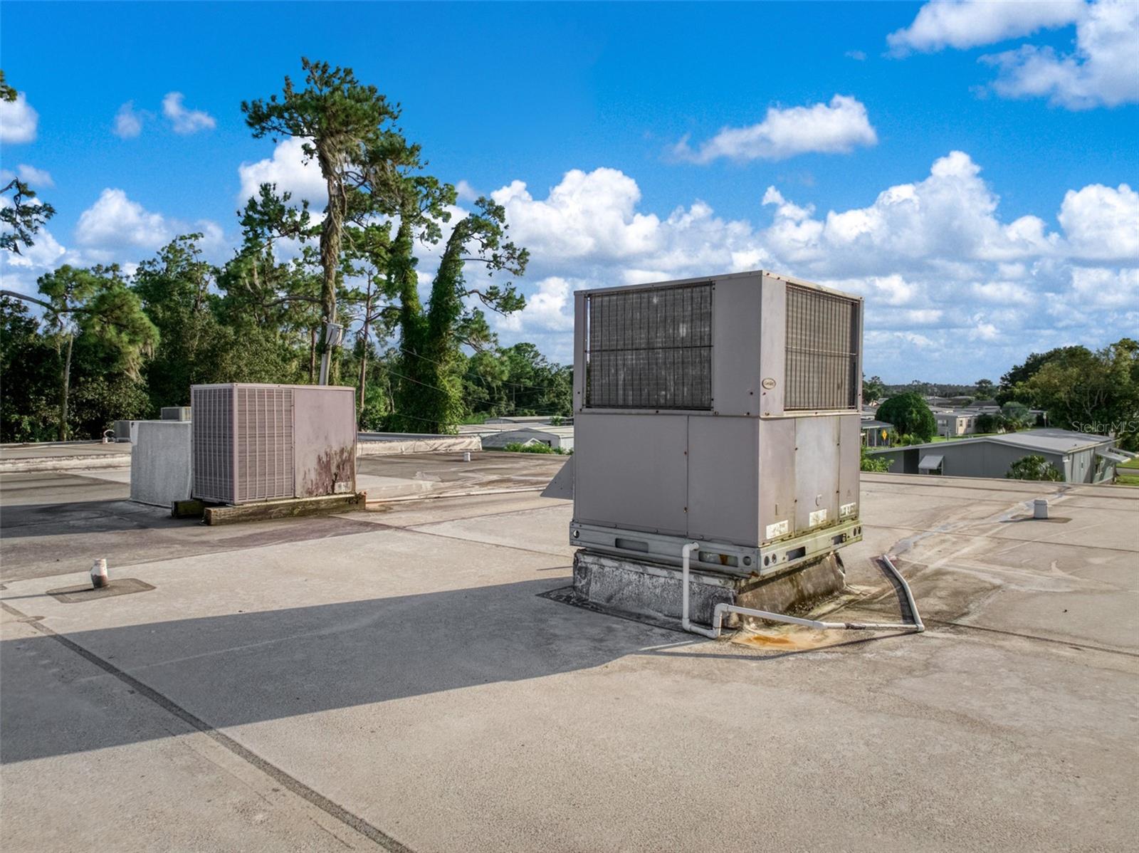 Image 24 of 50 For 33 Ryant Boulevard