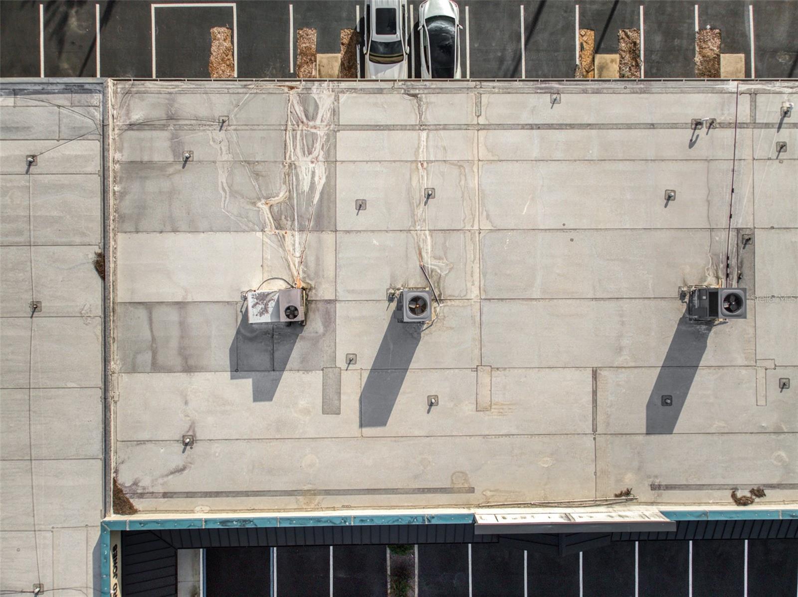 Image 25 of 50 For 33 Ryant Boulevard