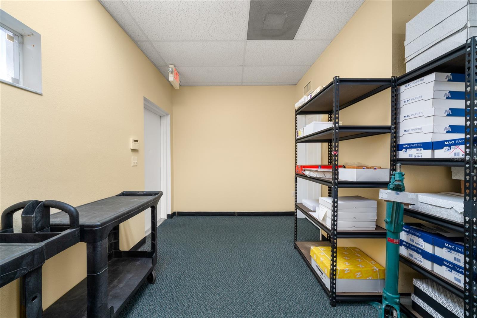 Image 27 of 50 For 33 Ryant Boulevard