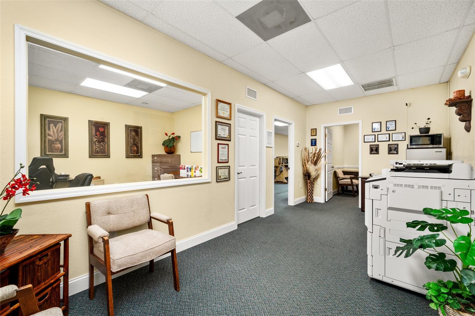 Image 32 of 50 For 33 Ryant Boulevard