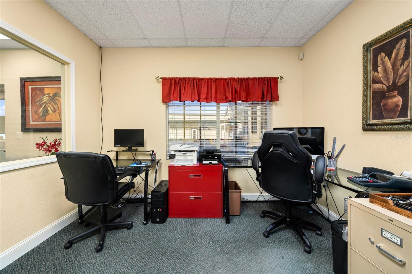 Image 34 of 50 For 33 Ryant Boulevard