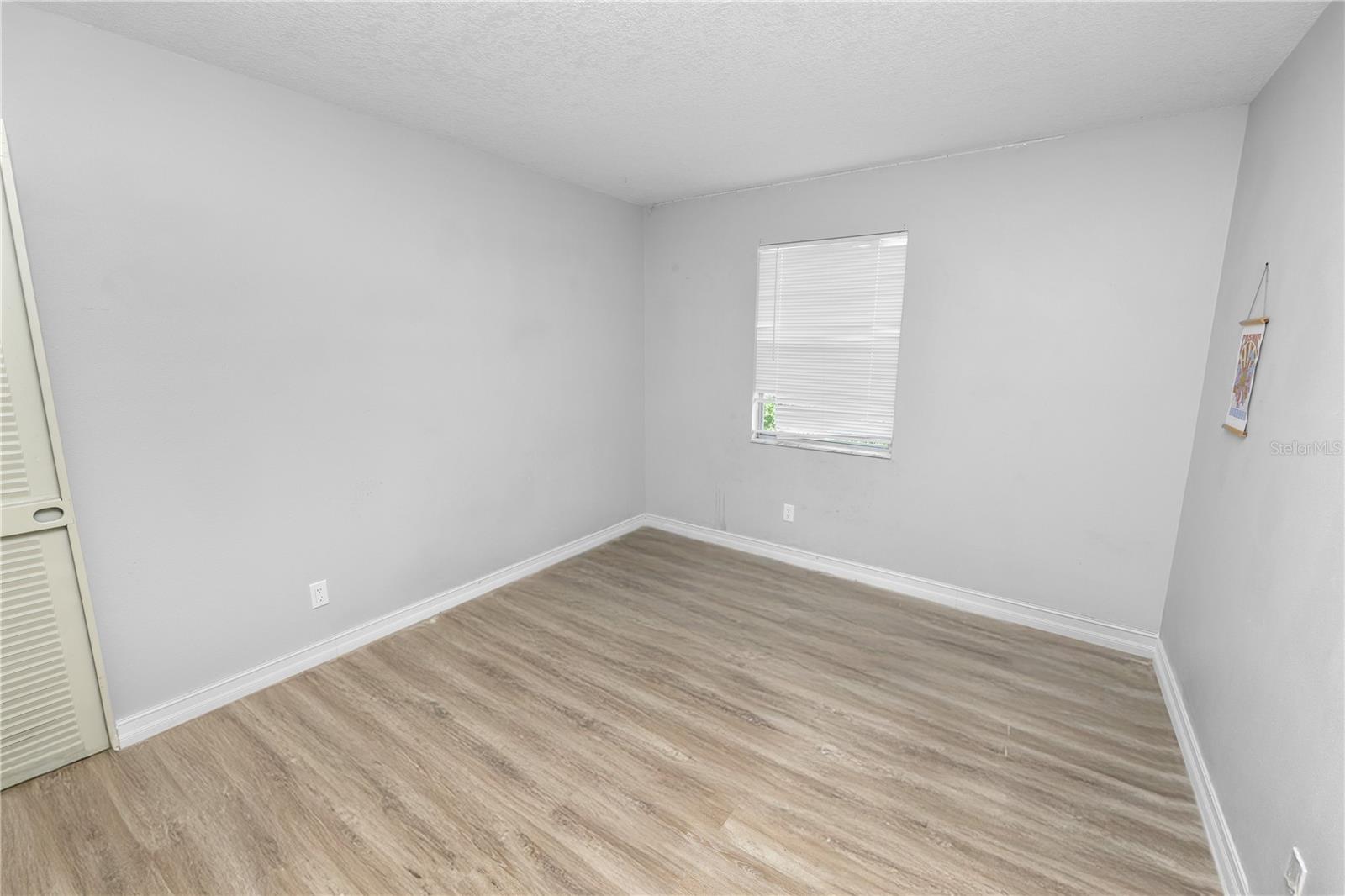 Image 16 of 27 For 3307 Fox Ridge Drive