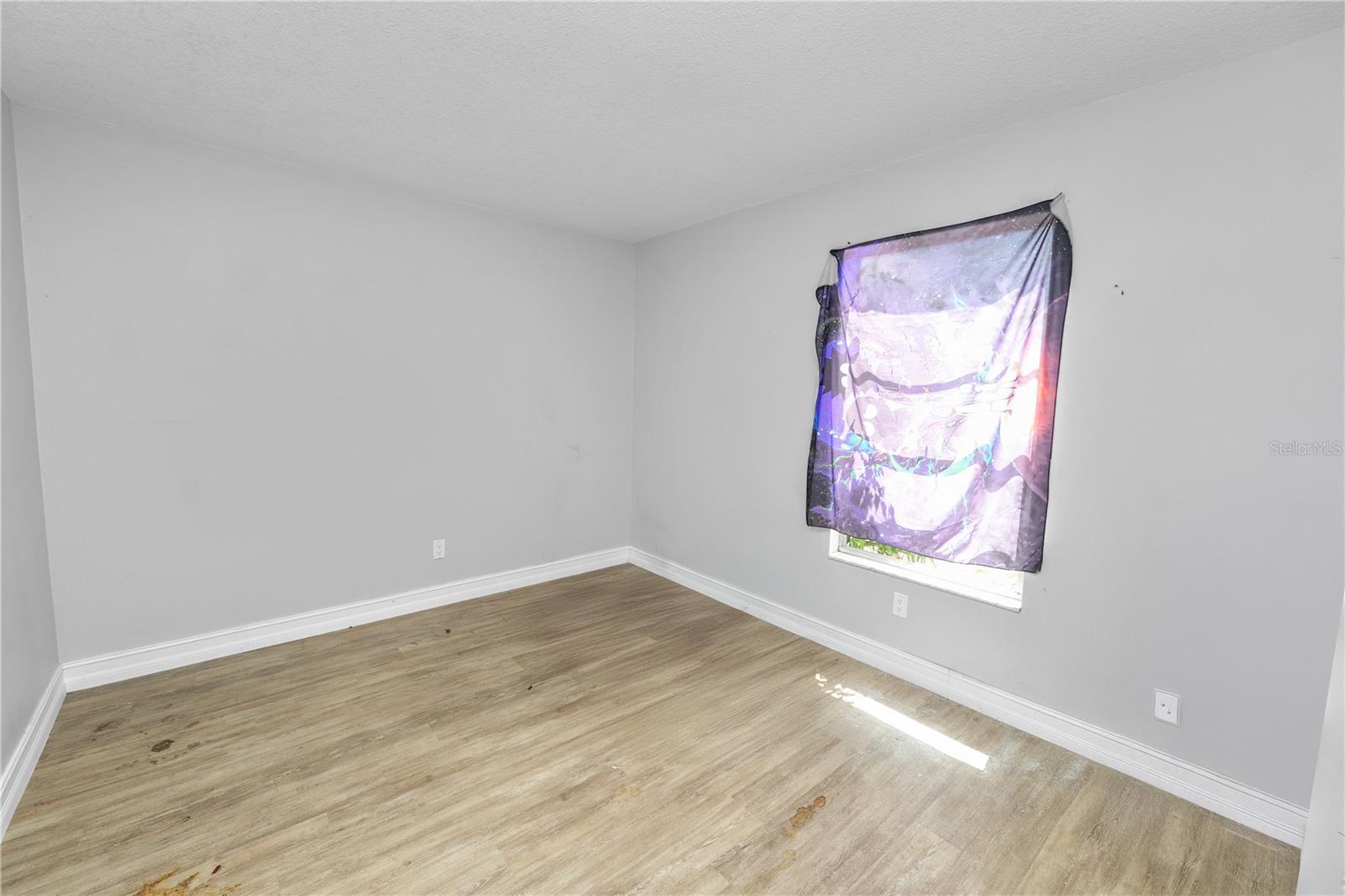 Image 17 of 27 For 3307 Fox Ridge Drive