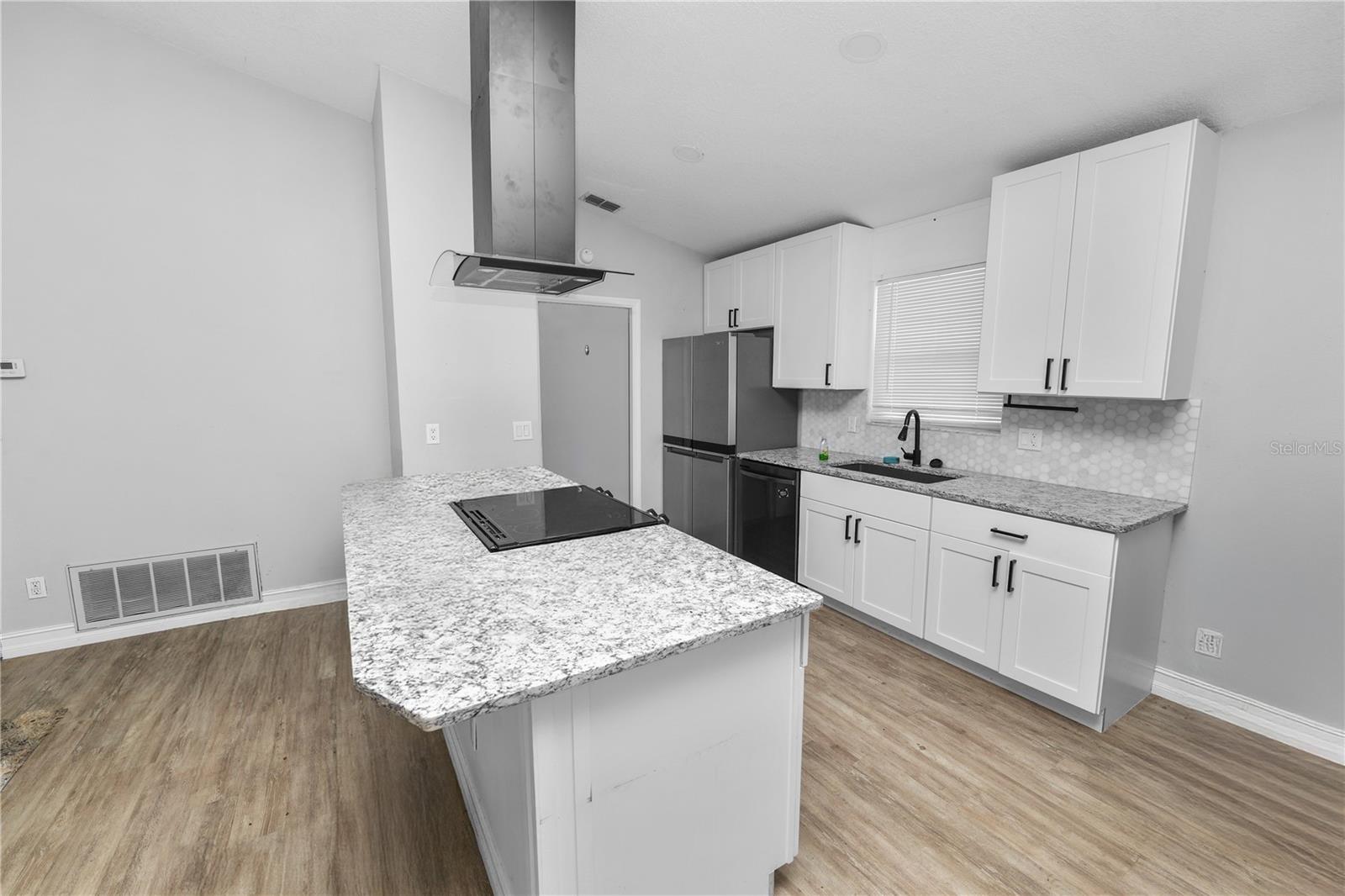 Image 9 of 27 For 3307 Fox Ridge Drive