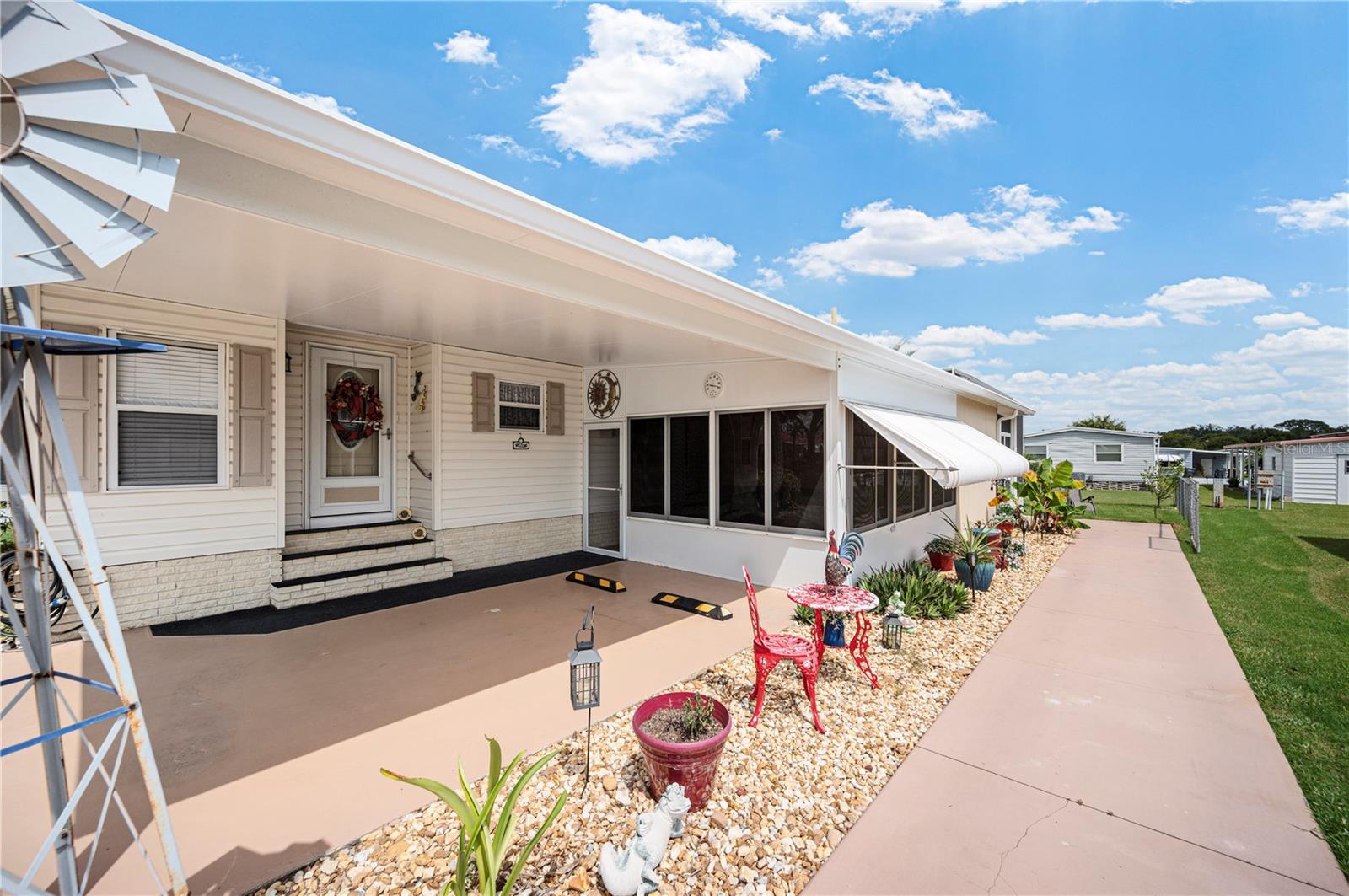 Image 2 of 20 For 1610 Reynolds Road 360